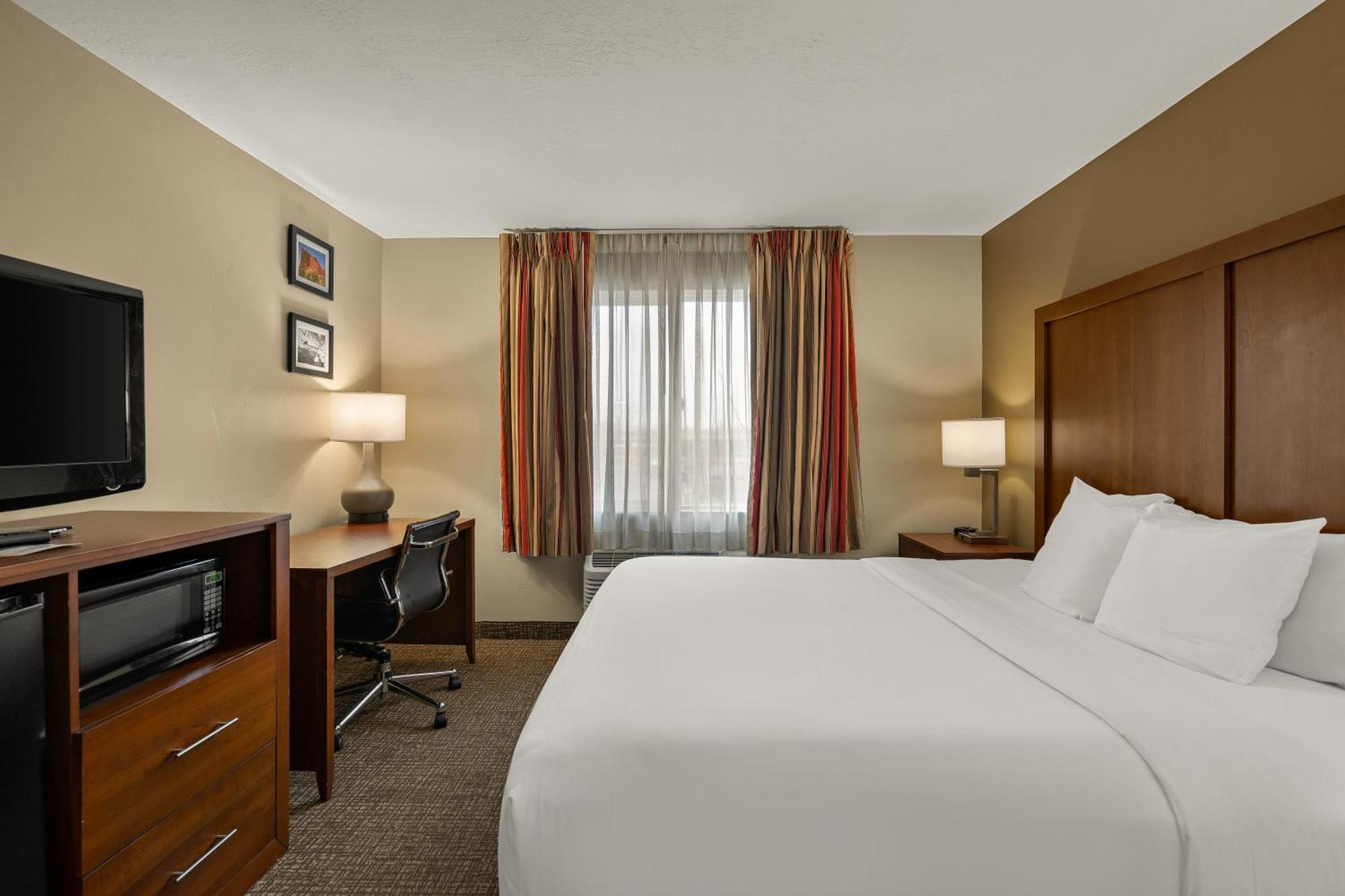 Comfort Inn Ogden Near Event Center Bagian luar foto