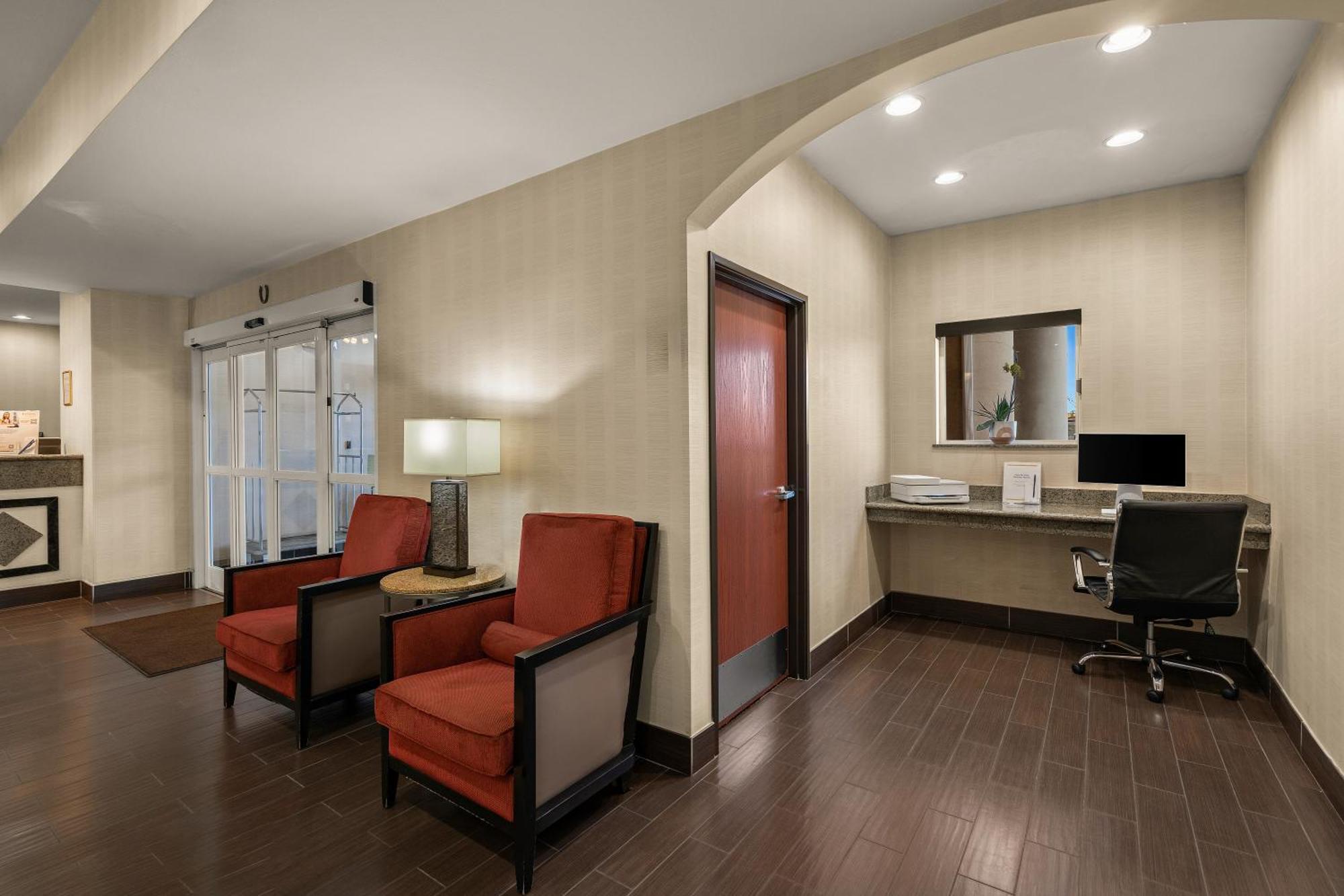 Comfort Inn Ogden Near Event Center Bagian luar foto