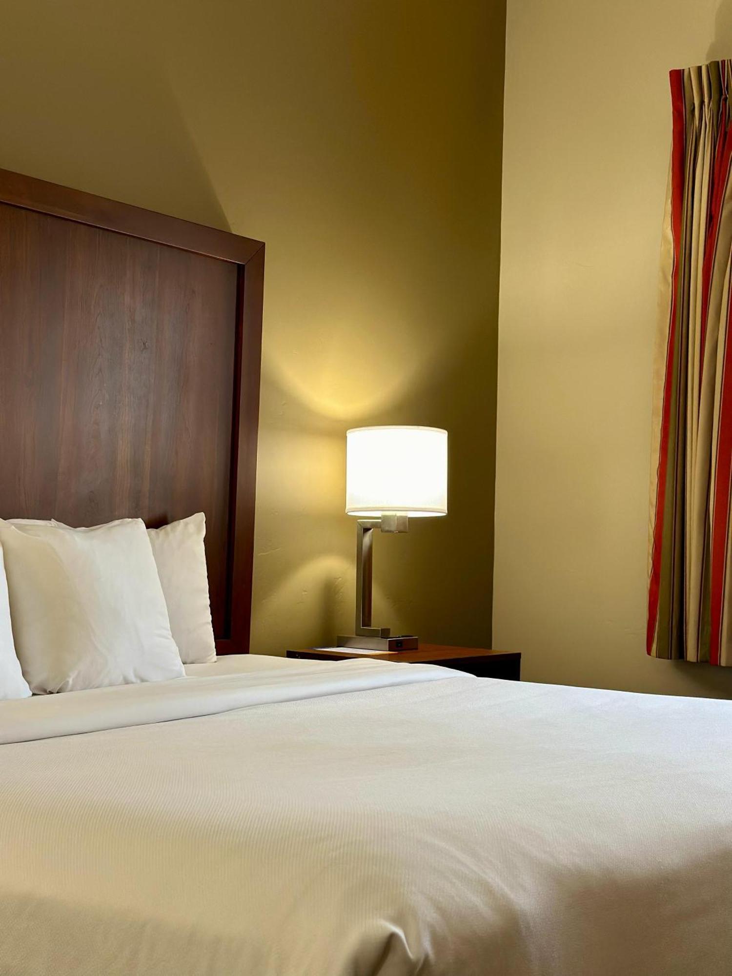 Comfort Inn Ogden Near Event Center Bagian luar foto