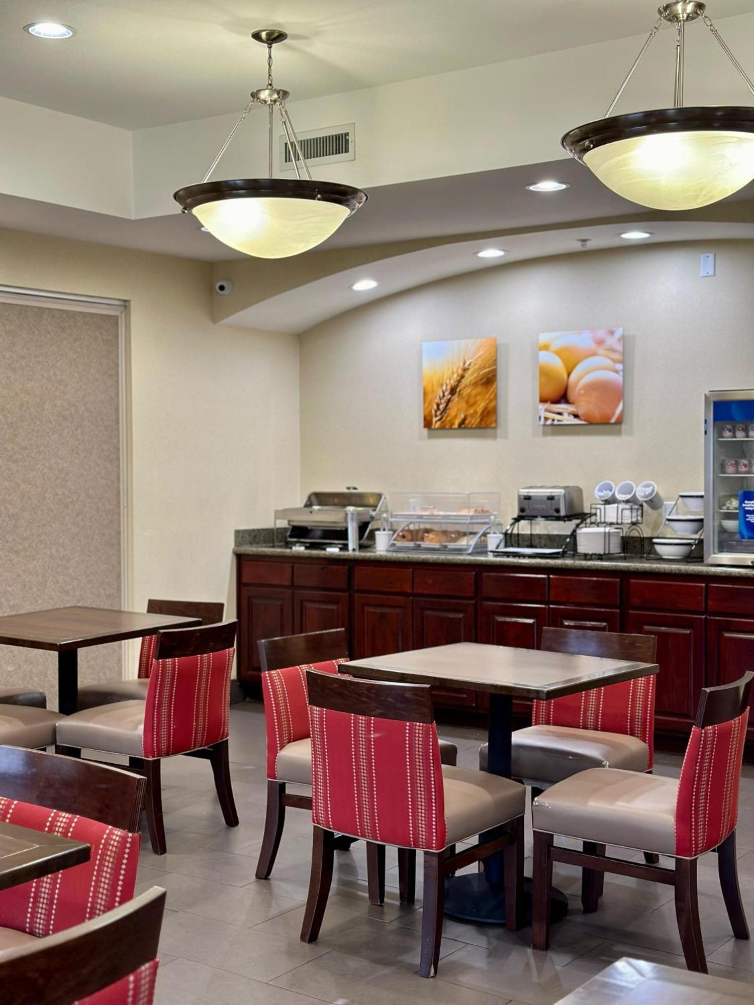 Comfort Inn Ogden Near Event Center Bagian luar foto