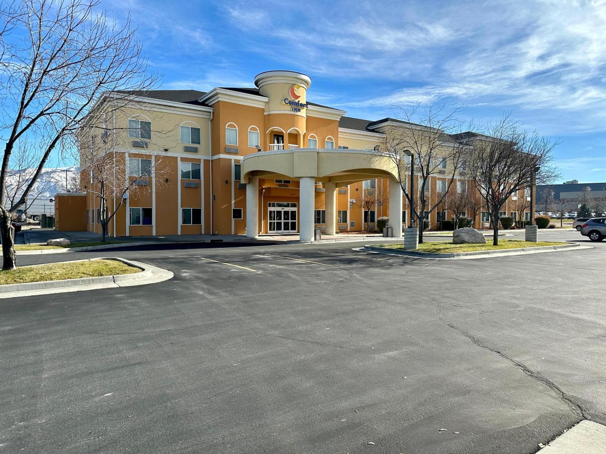 Comfort Inn Ogden Near Event Center Bagian luar foto