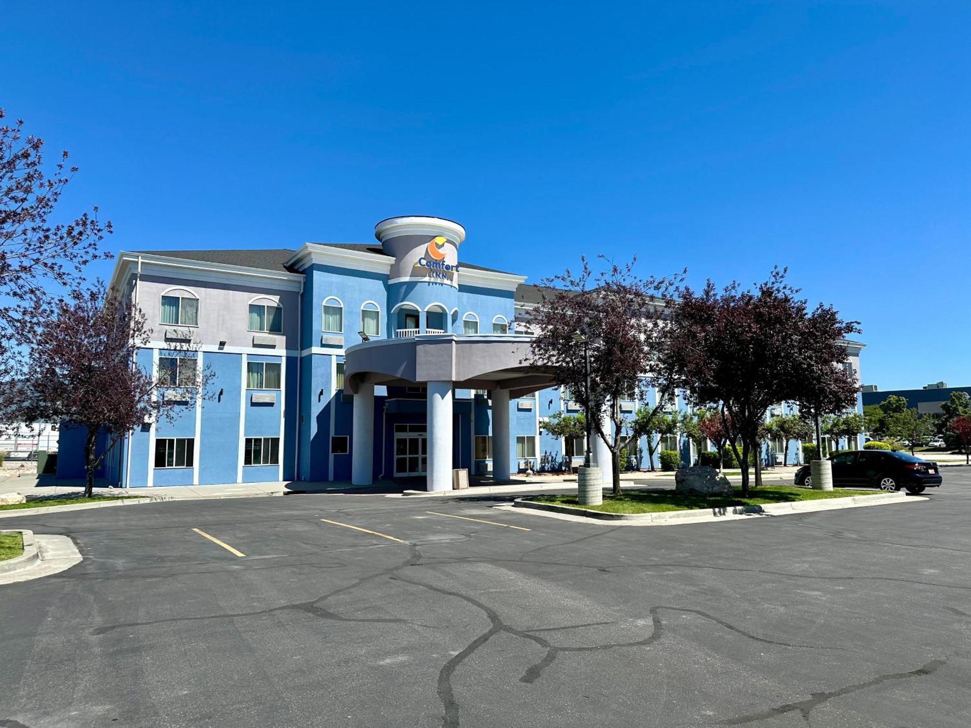 Comfort Inn Ogden Near Event Center Bagian luar foto