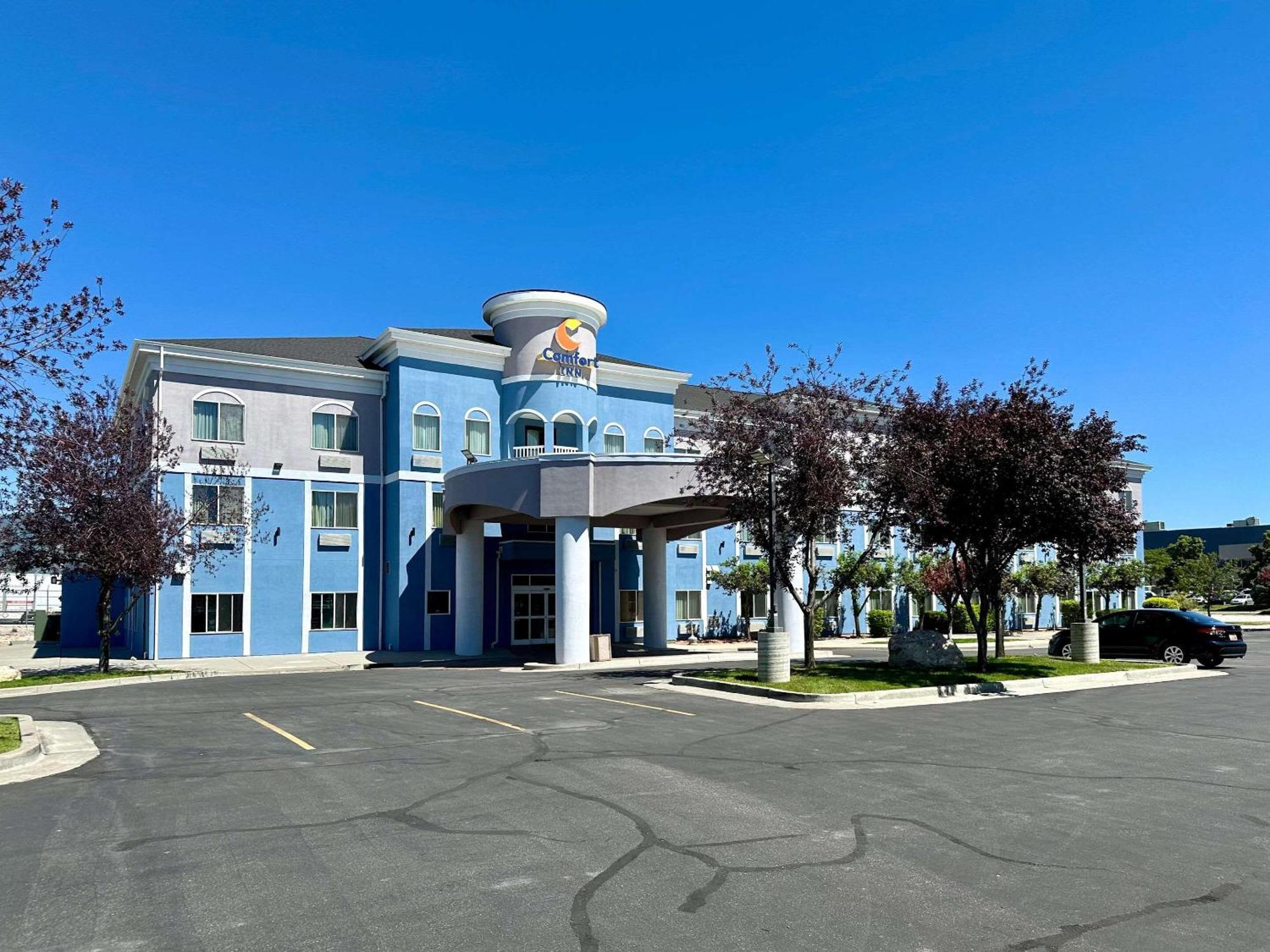 Comfort Inn Ogden Near Event Center Bagian luar foto